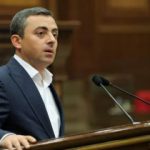Առաջին պաշտօնեան, որն ընտրութիւններից յետոյ ժամանել է Հայաստան Ալիեւի օգնական Հիքմեթ Հաջիեւն է