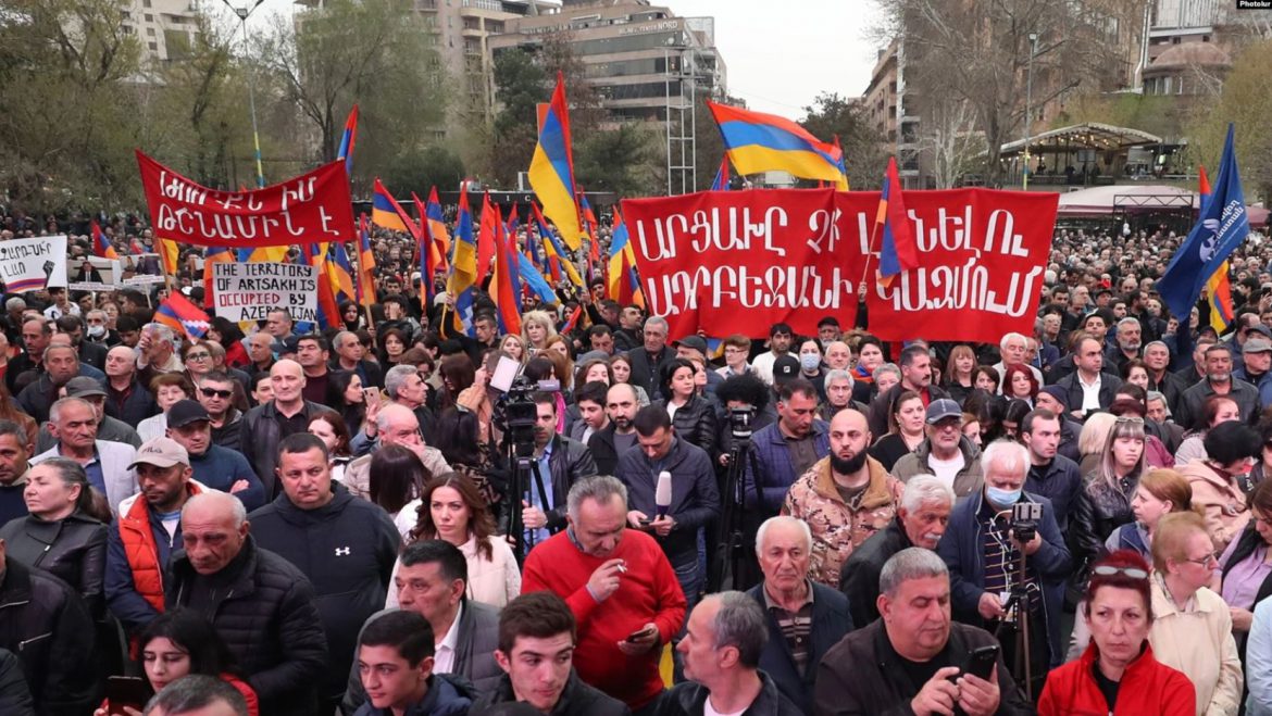 Thousands Rally in Yerevan to Reject ‘New Concessions’ To Azerbaijan