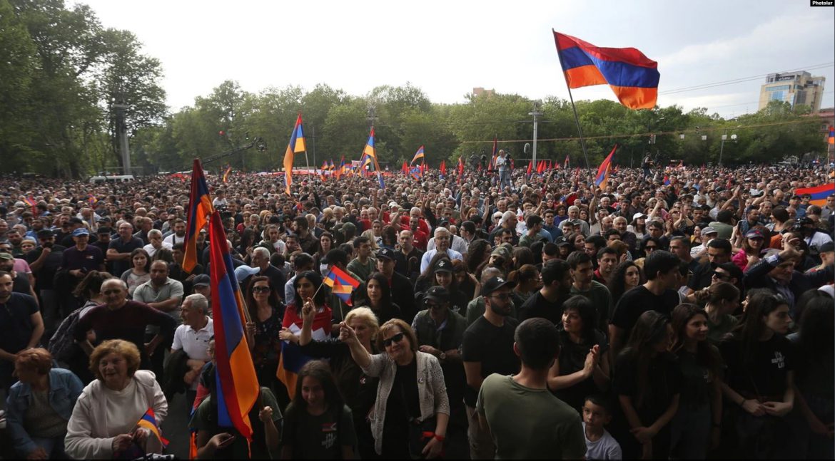Protestors in Armenia Start ‘Civil Disobedience’ Campaign