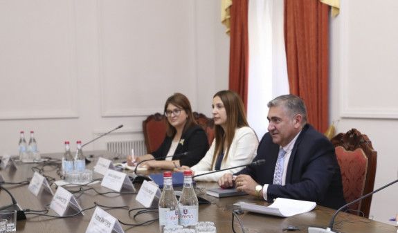 «Հայաստան» խմբակցութեան անդամները հանդիպեցին Եւրոպական խորհրդարանի արտաքին կոմիտէի նախագահի  պատուիրակութեան հետ
