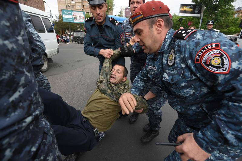 Armenian Military Accused of Targeting Opposition Supporters for Call-ups at Government’s Behest