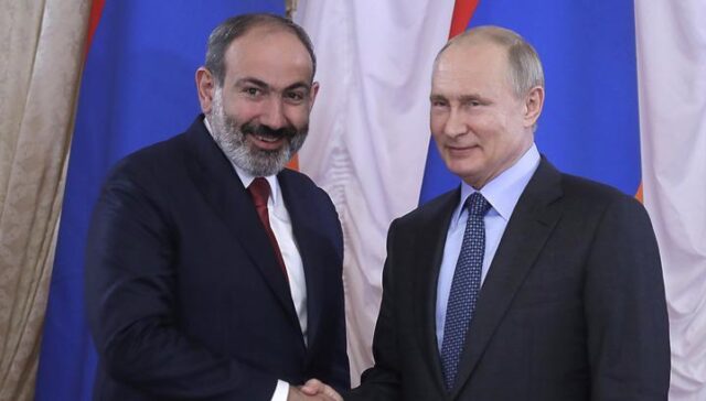 Putin and Pashinyan Meet in Yerevan