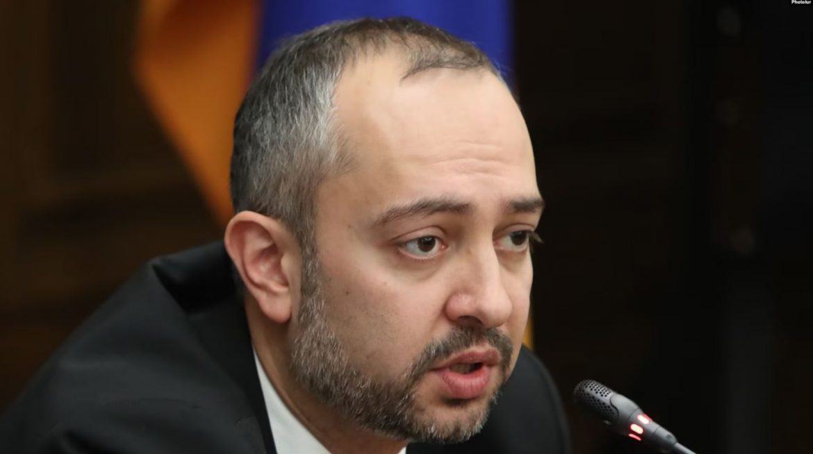 Senior Armenian Lawmaker Resigns