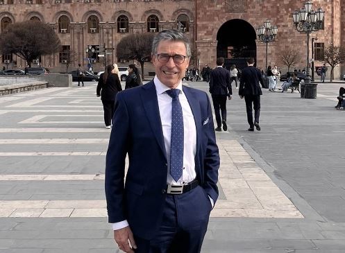 Ex-NATO Head Visits Armenia, Calling for Western Military Aid