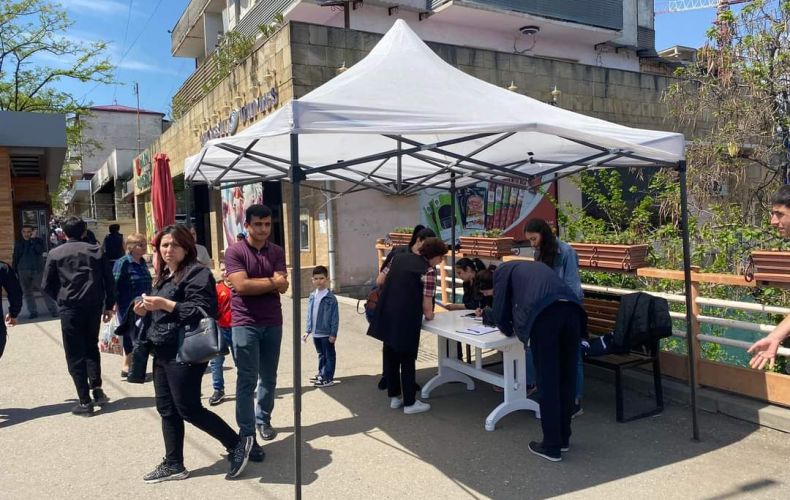 Արցախի երիտասարդները ստորագրահաւաք են նախաձեռնել Ադրբեջանի կողմից հայերի էթնիկ զտմանն քաղաքականութիւնը դադարեցնելու պահանջով