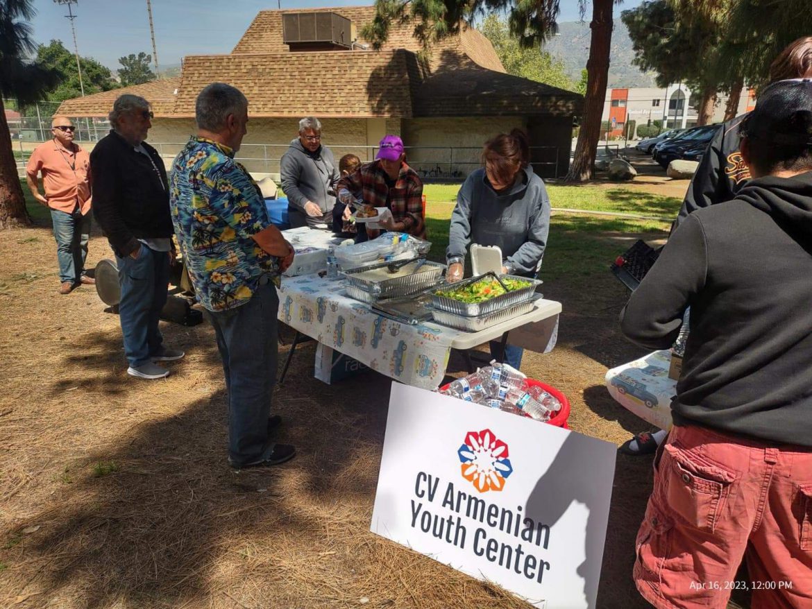 CV Armenian Youth Center, Sunland-Tujunga Chamber of Commerce, and “Making it Happen” Provide Lunch to Those in Need