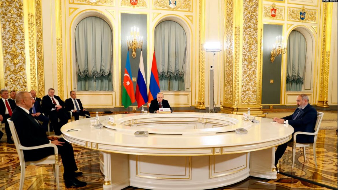 Putin Hosts Fresh Talks Between Pashinyan, Aliyev