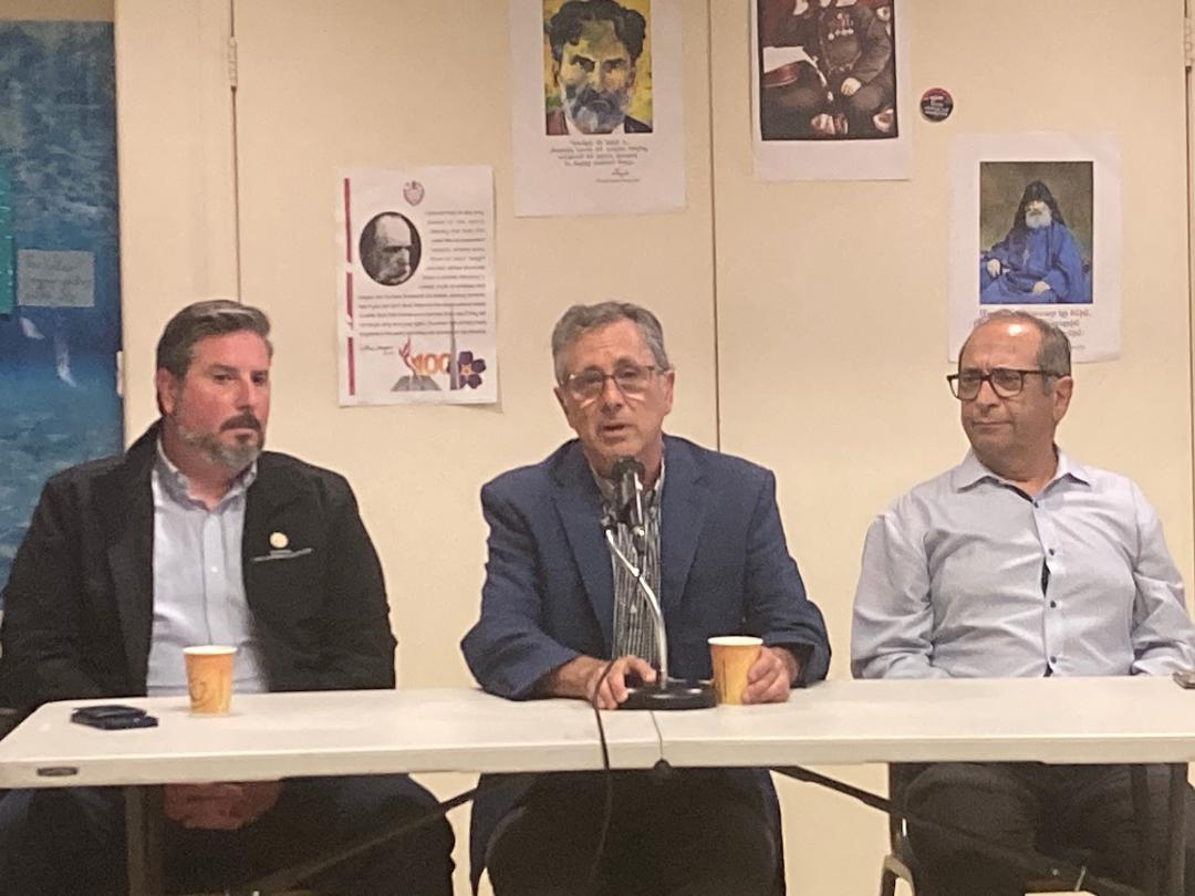 Community Gathers at CV Armenian Center to Discuss Concerns with Glendale Mayor Brotman