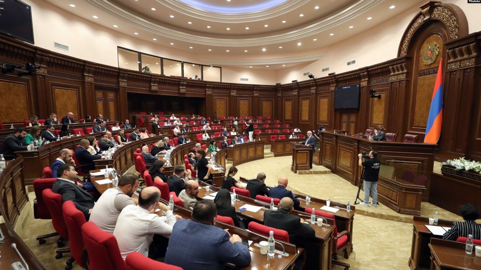 Opposition Blocs Enter New Parliament with Pledge to Continue Struggle Against Pashinyan