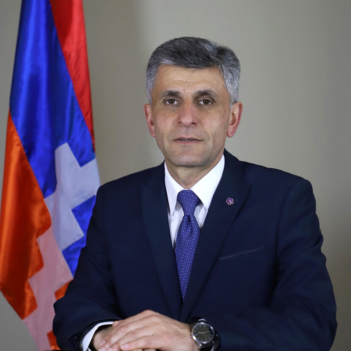 Շնորհաւորանքների շարք Դաւիթ Իշխանեանին