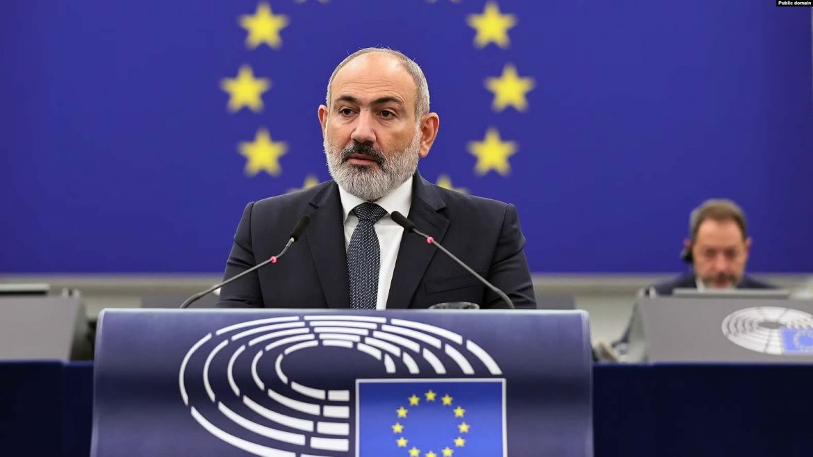 Pashinyan Addresses EU Parliament, Blasts ‘Armenia’s Allies’