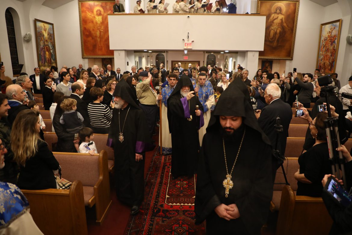 Ն.Ս.Օ.Տ.Տ. Արամ Ա. Կաթողիկոսը Նիւ Եորքում