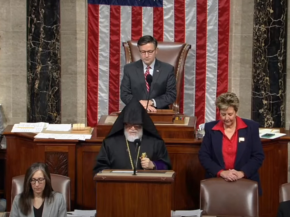 His Holiness Aram I Raises Ethnic Cleansing of Artsakh’s Armenian Christians with U.S. House Speaker Mike Johnson