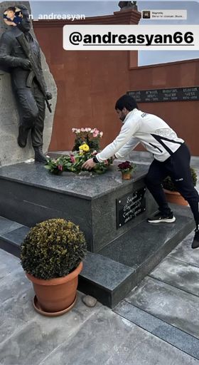 Արման Անդրէասեանը իր դափնեպսակը խոնարհել է եղբօր՝ 44-օրեայ պատերազմի հերոս Տարոն Անդրէասեանի յուշարձանին