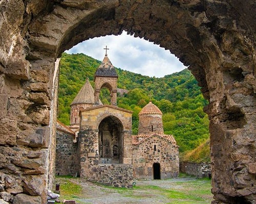 Գարունդ հայերէն է գալիս