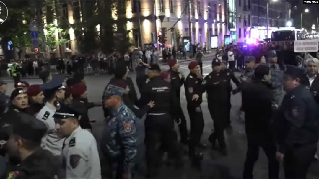 Nearly 100 Anti-Nikol Protestors Arrested in Yerevan