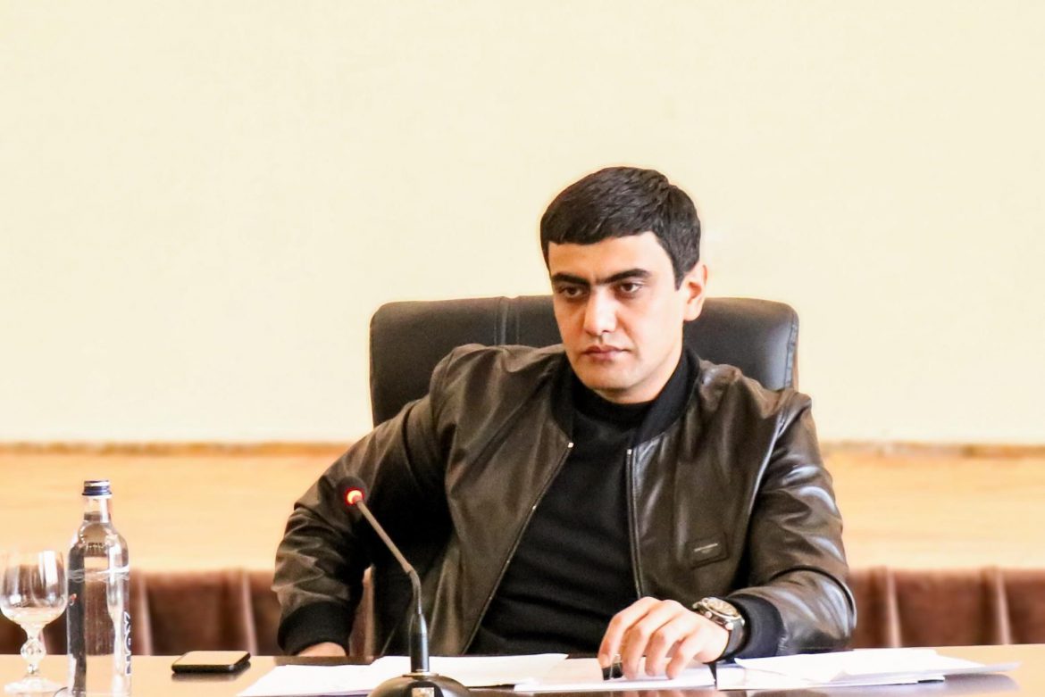 Armenian Government Orders Removal of Opposition Mayor