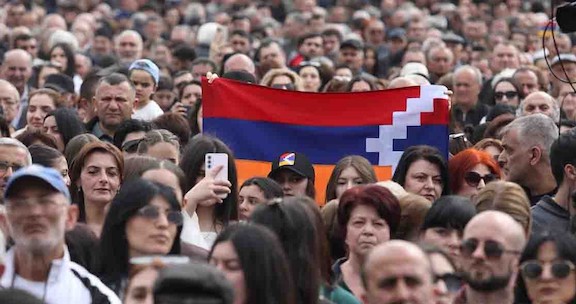 Facing Backlash, Civil Contract Delays Cuts to Artsakh Refugee Aid