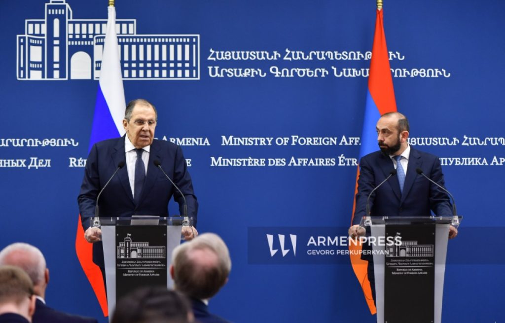 Պետութիւններու շահերը և տրամադրուող պատրուակները
