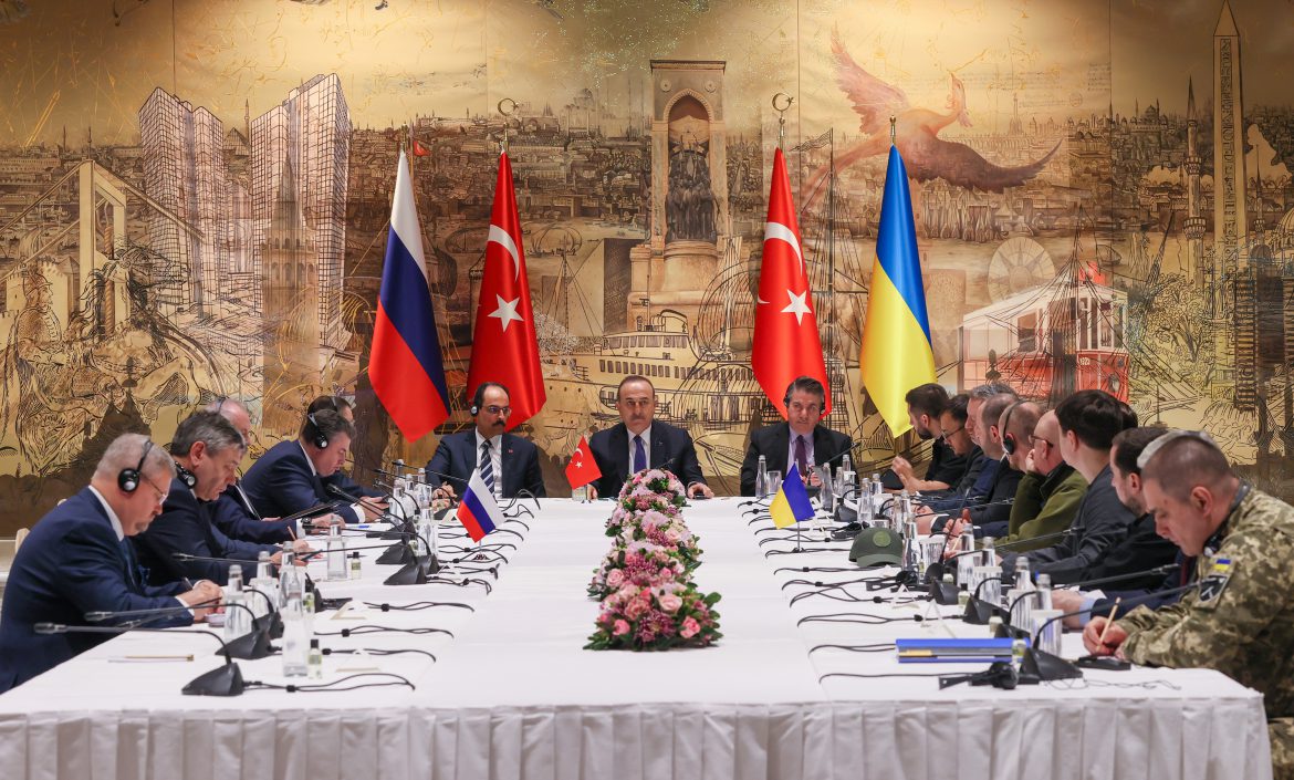 Այսօր Պոլսոյ Մէջ Ռուս-Ուքրանական Բանակցութիւններ