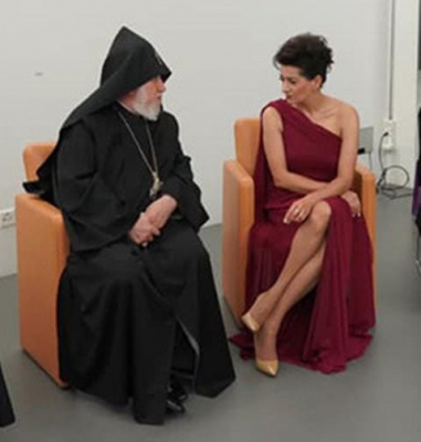 Pashinyan and Partner Use Vulgar Slanders to Smear the Armenian Church