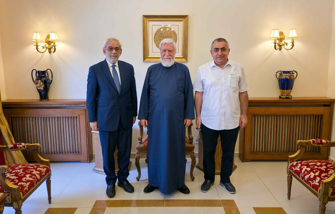 Ն.Ս.Օ.Տ.Տ. Արամ Ա. կաթողիկոսին այցելեցին Հ.Յ.Դ. Բիւրոյի ներկայացուցիչները