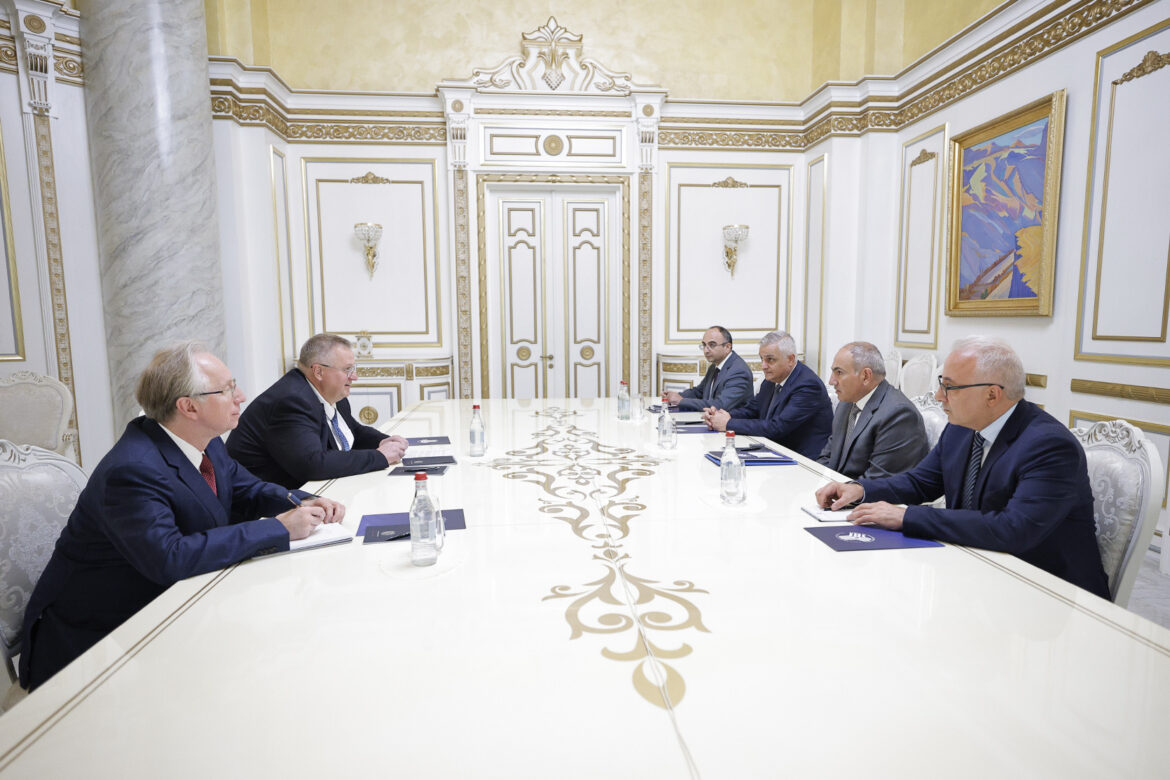 Transit Corridor Deal Puts Yerevan Between Washington and Moscow