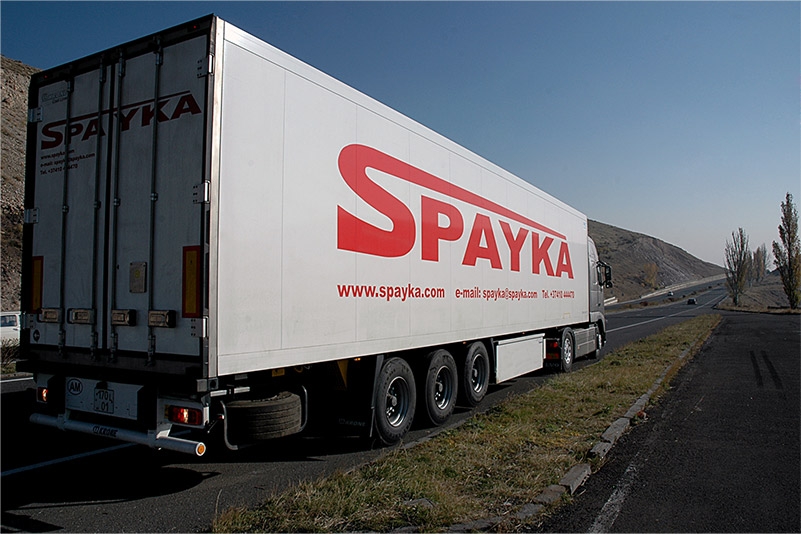 Spayka Warns of Halt in Purchases as Russia Blocks Armenian Produce Trucks