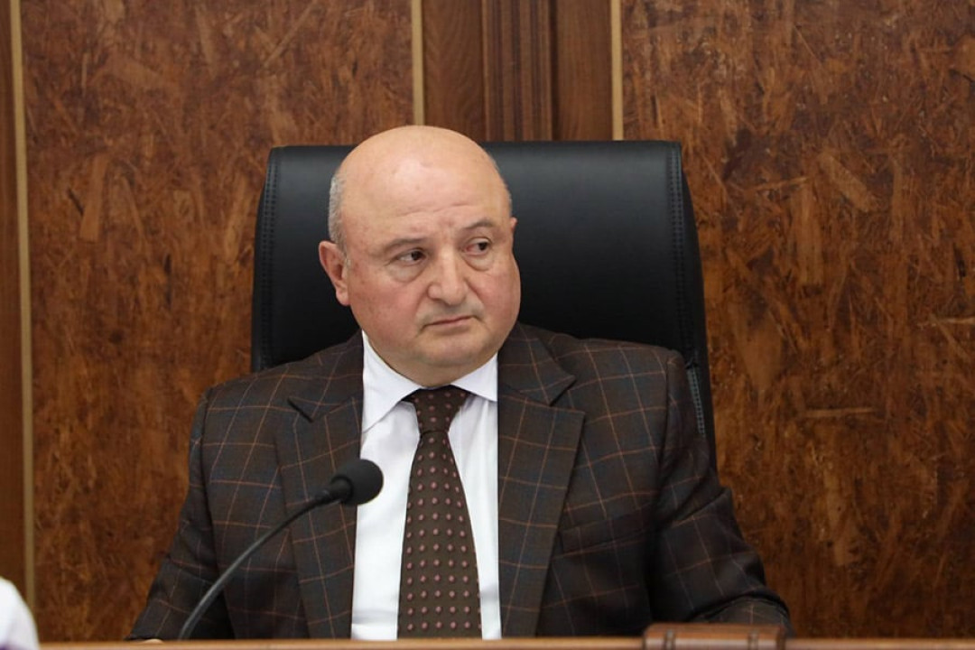 Հայաստանի երկրորդ քաղաքի քաղաքապետը եւ եօթ այլ անձեր ձերբակալուել են