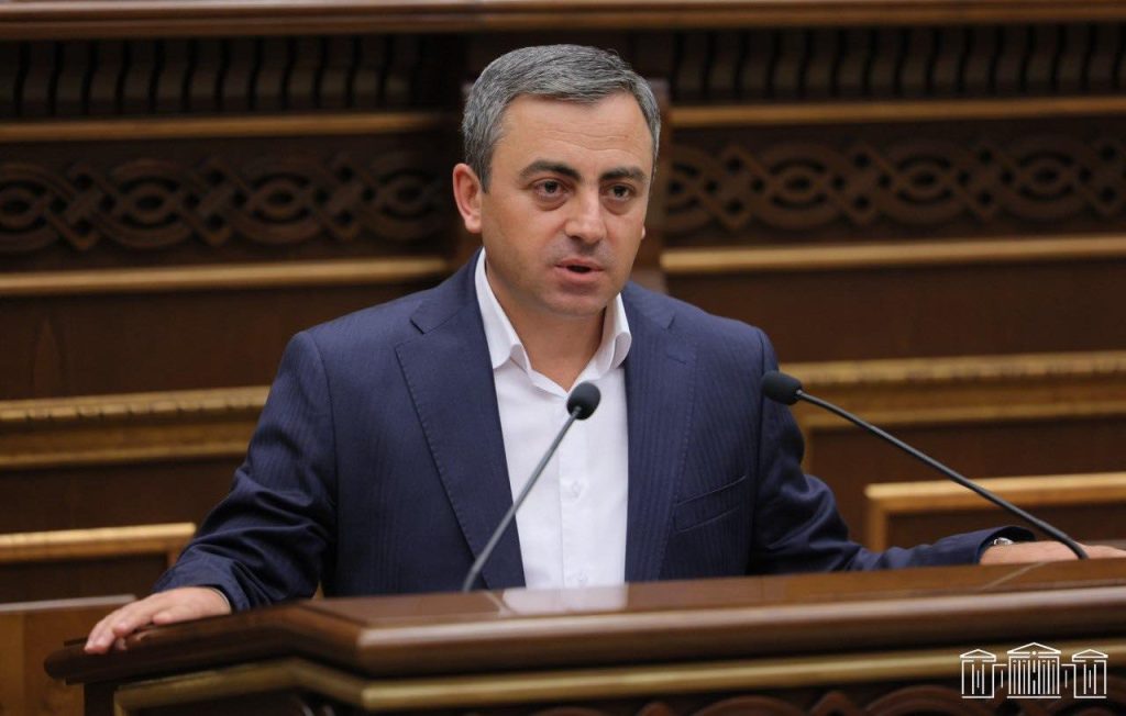 Անհնար է մշտապէս խաբել ամբողջ ժողովրդին