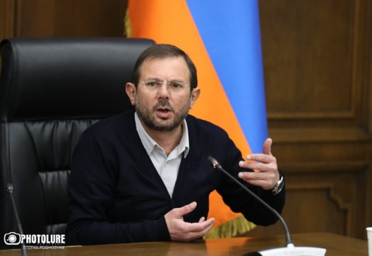 Գեղամ Մանուկեանը անդրադարձել է Թուրքիայի ԱԳ նախարար Հաքան Ֆիդանի յայտարարութեանը եւ ՀՀ ԱԳ նախարար Արարատ Միրզոյեանի արձագանքին