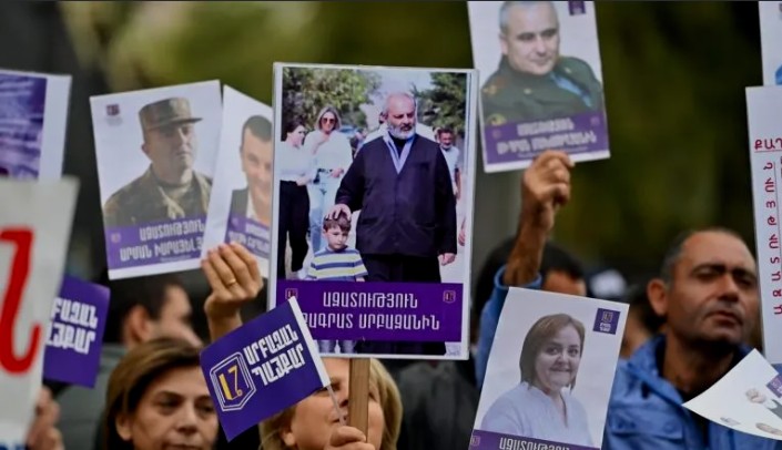 Քաղաքական բանտարկեալներուն եւ Պաքուի մէջ պահուող հայ գերիներուն աջակցող ցոյց՝ Երեւանի մէջ