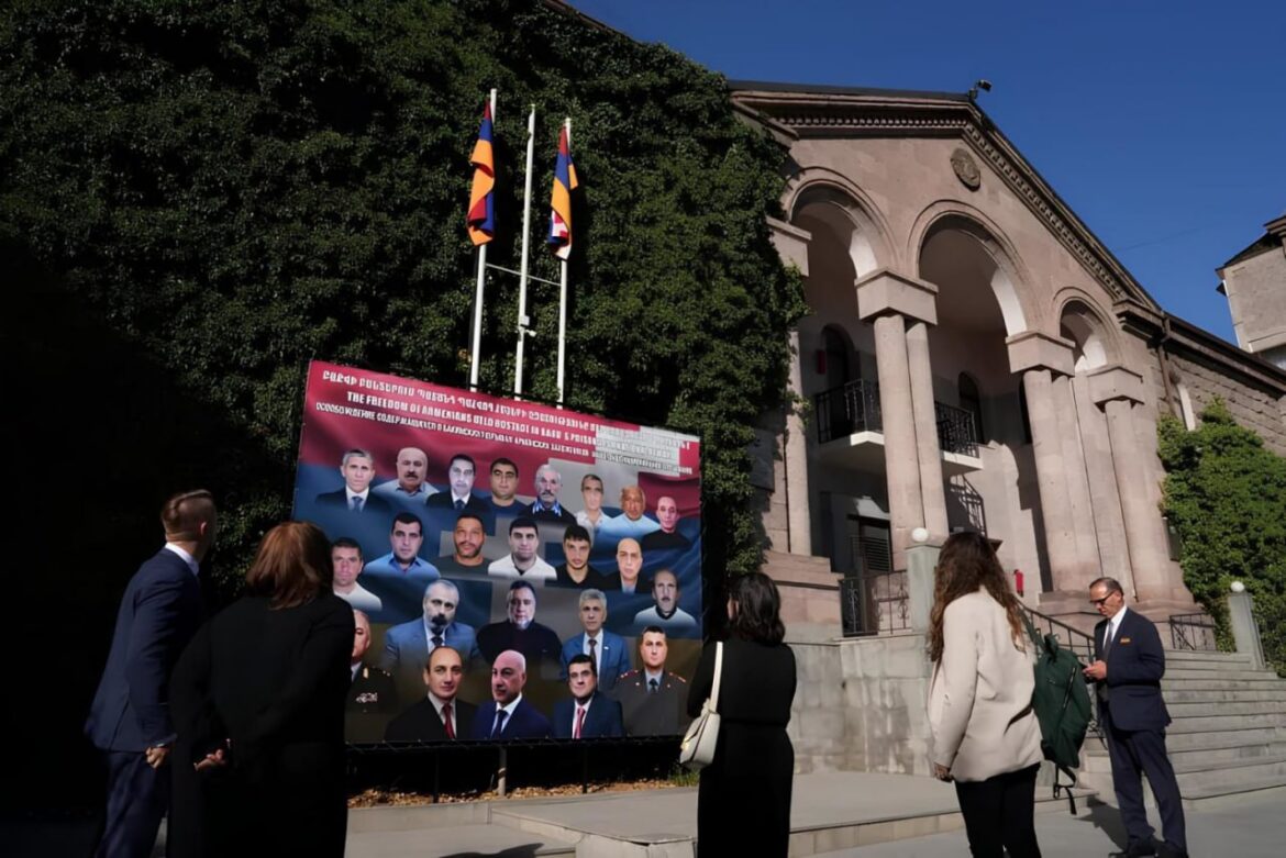 Կաթոլիկ եկեղեցու եւ ՀԱԵ մի խումբ հոգեւոր առաջնորդներ Հռոմի պապին կոչ են արել միջոցներ ձեռնարկել արցախահայ բանտարկեալներին ազատելու համար