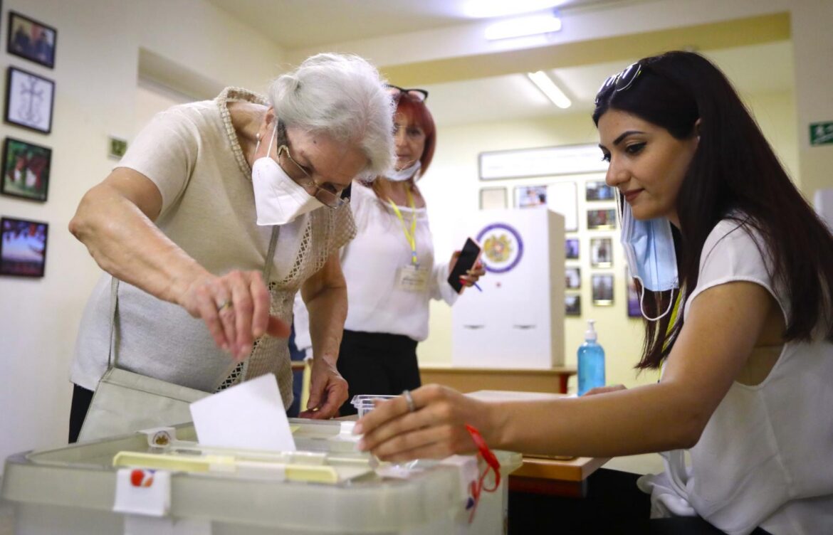 Opposition Decries “Election-Season Crackdown” as Authorities Target Mayors, Activists, and Karapetyan Movement