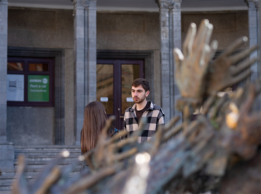 Պիտի ազատուենք անտարբերութիւնից