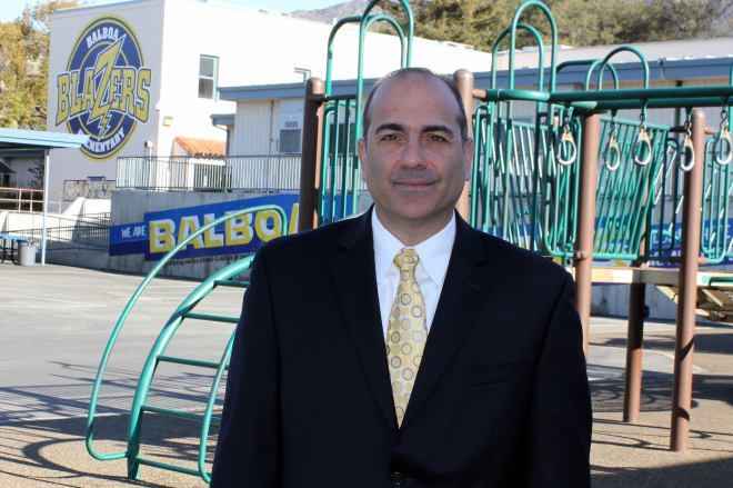 Անհիմն յարձակումները ատելութիւն եւ պառակտում են սերմանում Գլենդէյլի Դպրոցական Խորհրդի երկու ամերիկահայ թեկնածուների դէմ