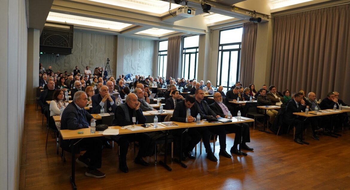 Սփիւռքի ազգային զօրաշարժի խորհրդաժողովը Փարիզի մէջ աւարտեց իր աշխատանքները