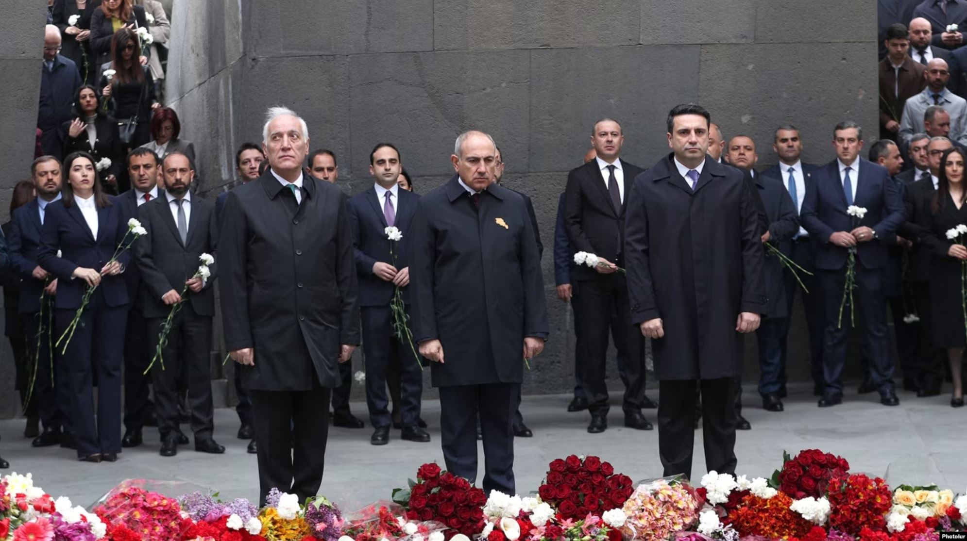 Pashinyan Again Avoids Naming Ottoman Turkey as Armenia Marks Genocide Anniversary