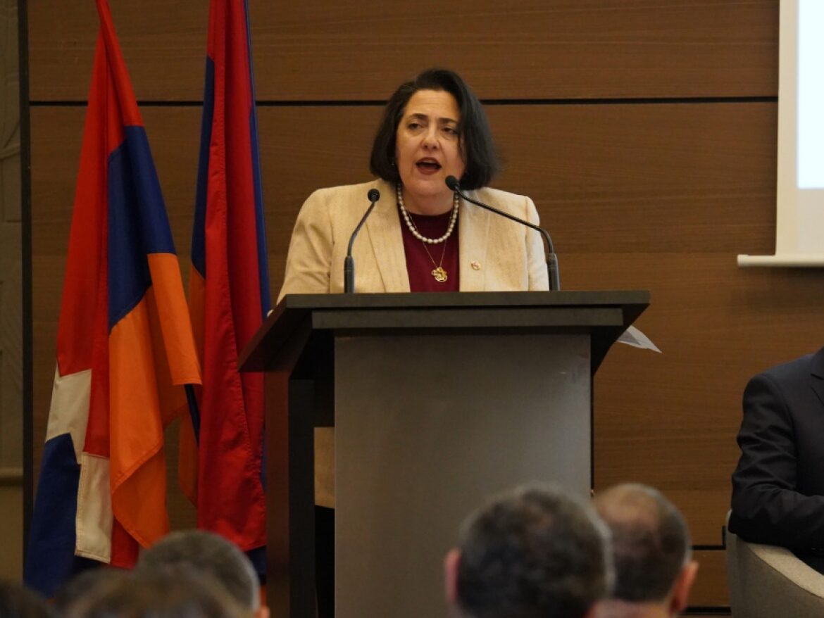 Մենք կ’օգտագործենք Սփիւռքին ուժը՝ մեր օրուան աշխարհաքաղաքական մարտահրաւէրները դիմագրաւելու. Եղիսաբէթ Չուլճեան