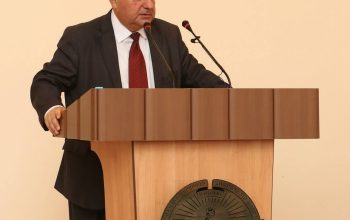 «Ապառաժ»-ը զրուցել է Արցախի Ազգային ժողովի նախկին պատգամաւոր, պատմաբան Արմէն Սարգսեանի հետ