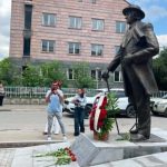 Statue Honoring Karo Sasuni Unveiled in Gyumri