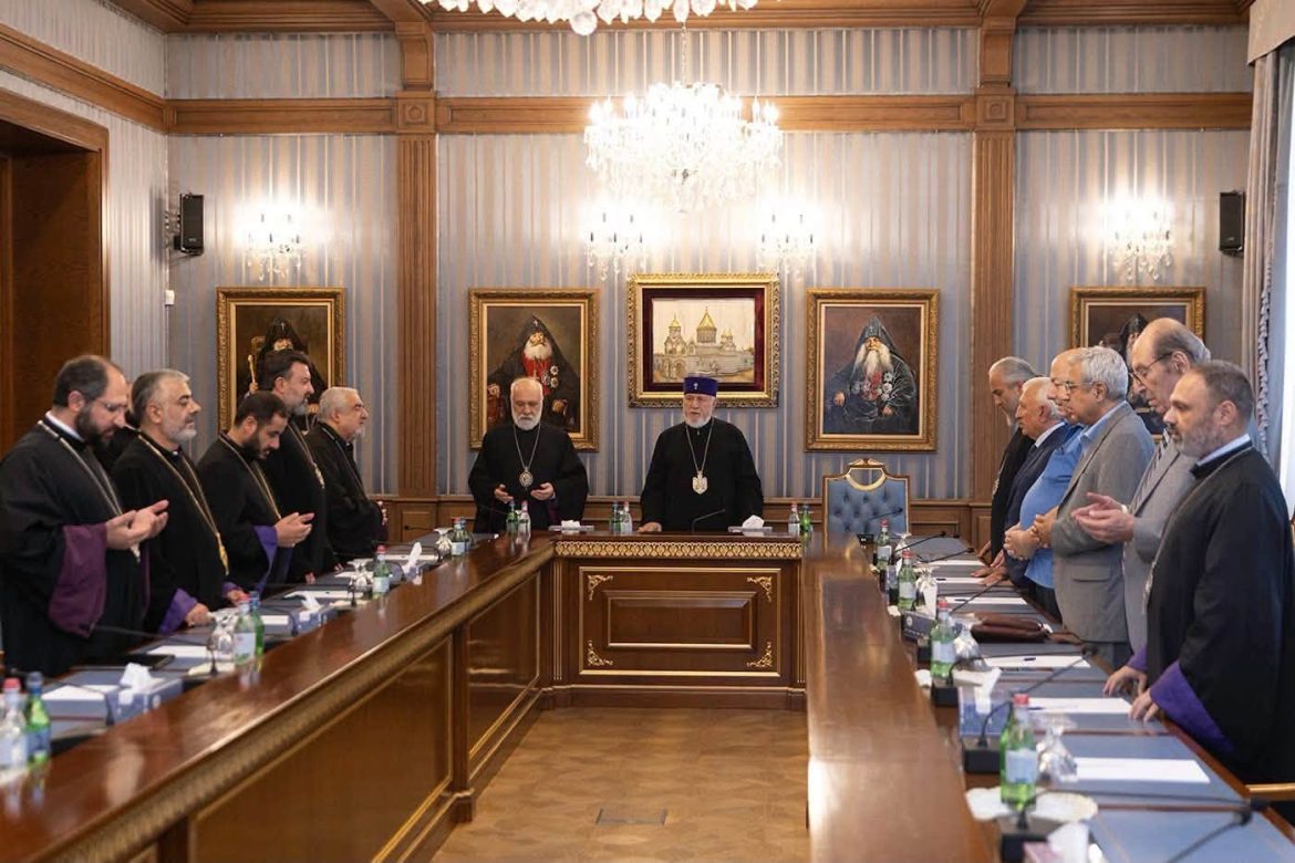 Գերագոյն հոգեւոր խորհրդի յայտարարութիւն