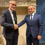 Իշխան Սաղաթելեանը հանդիպել է Օլիվիէ Ֆորի հետ